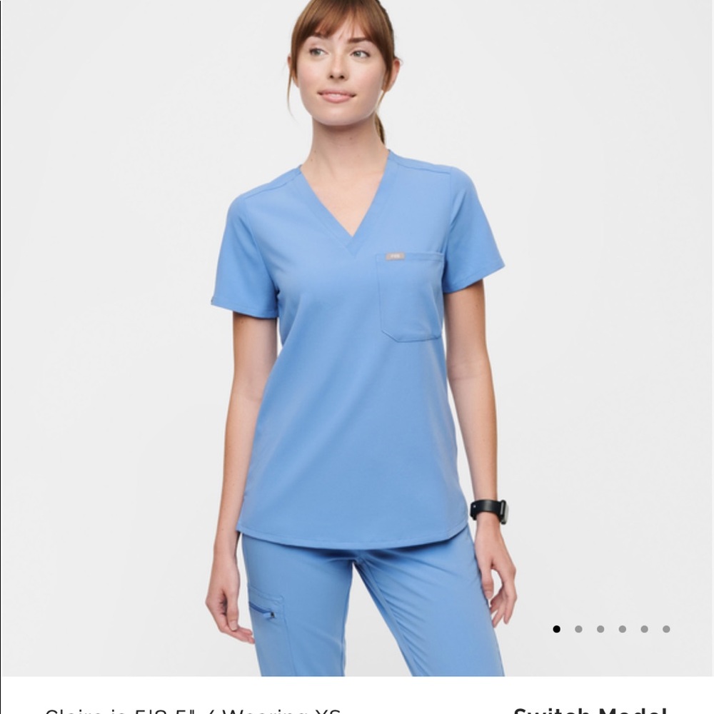 Catarina One-Pocket Scrub Top